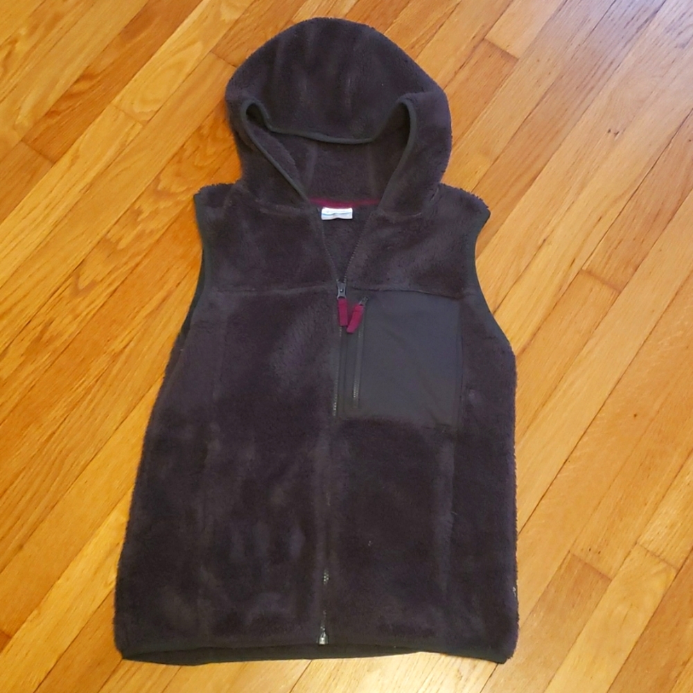 Columbia vest